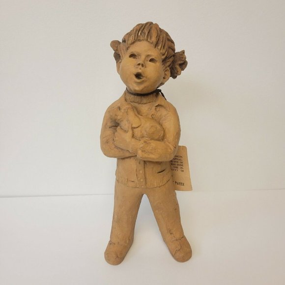 Lee Bortin Clay Sculpture Original Girl Holding The Puppy - Picture 1 of 10